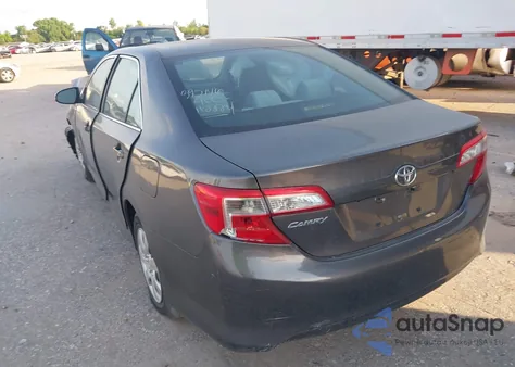 2014 Toyota Camry L из США, поврежденный, VIN 4T4BF1FK1ER420597